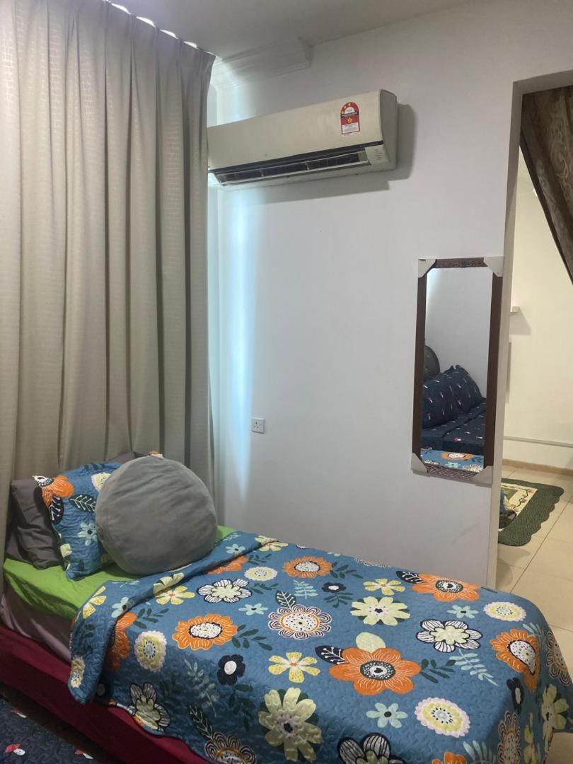 Vista Alam Roomstay Homestay Shah Alam Zewnętrze zdjęcie